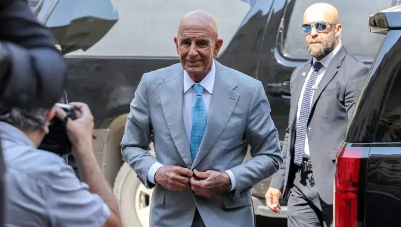 Suriye’de Barış İçin Acil Sükunet Çağrısı: ABD Elçisi Barrack Açıklamalarda Bulundu
