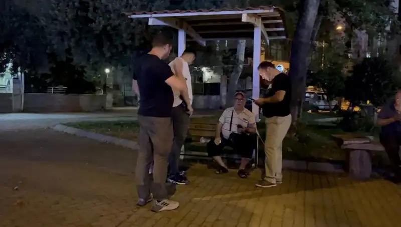 Kısmı Görme Kaybı Olan Adamın Telefonunu Çaldılar: Olayın Şok Edici Detayları
