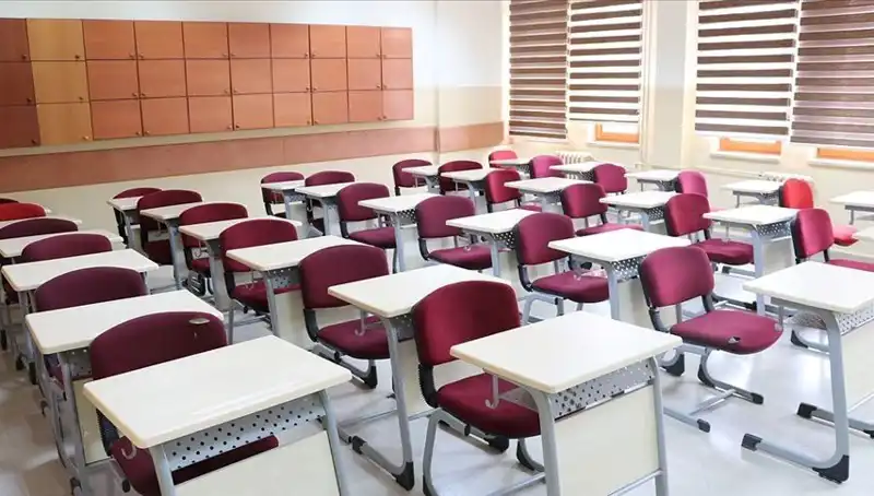 MEB, Dokuz Özel Okulun Ruhsatını İptal Etti: Eğitimdeki Geçişkenlik Nereye Gidecek?