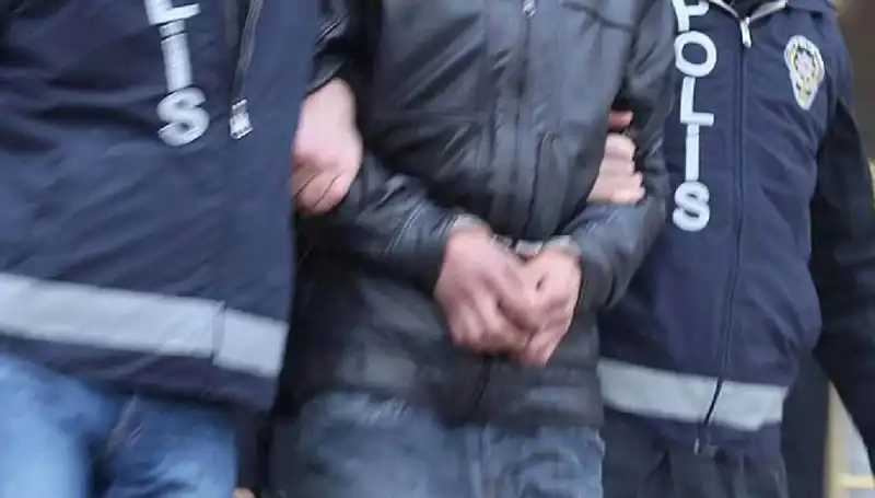 Osmaniye'de Uyuşturucu Operasyonu: 7 Şüpheli Tutuklandı!