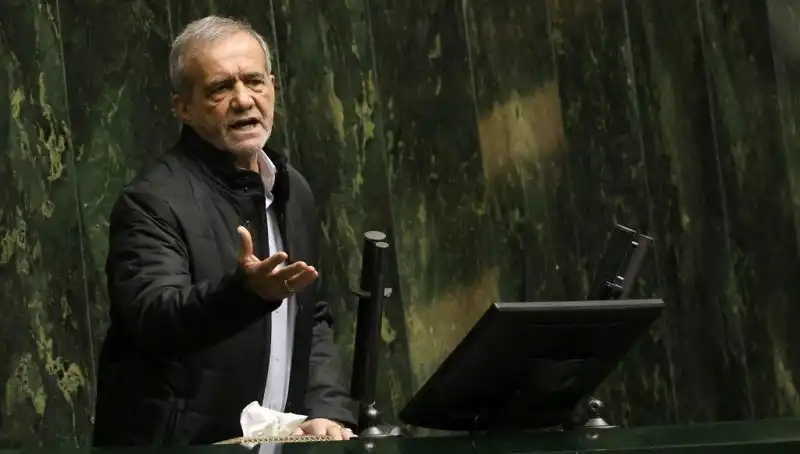 İran Cumhurbaşkanı Yardımcısının Lüks Gezisi, Ekonomik Kriz Ortamında Tartışmalara Yol Açtı
