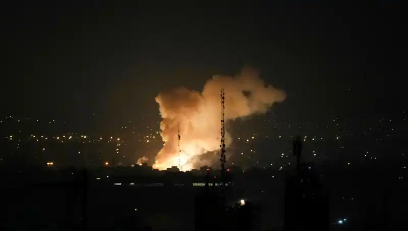 İsrail, İran’ı Vurdu: Tahran, Tel Aviv’e Hangi Yanıtları Verecek?