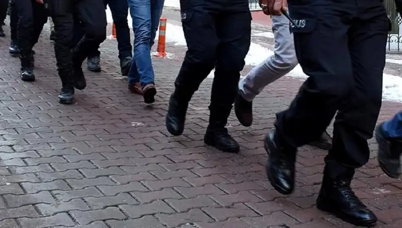 FETÖ'ye Sarsıcı Darbe: MİT ve Emniyetten Büyük Operasyon!