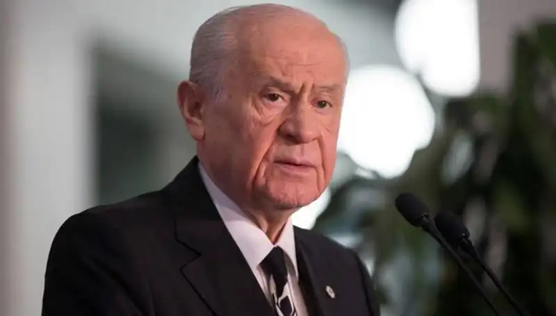 Bahçeli'den Anlamlı Bağış: Kurban Vekaleti Kızılay'a Verildi