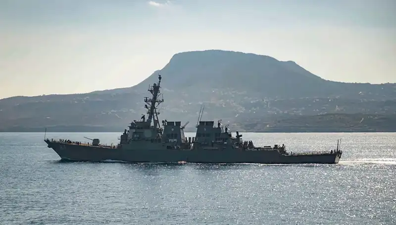 ABD'den Yunanistan Hamlesi: Donanma Üssü Kaleye Dönüşüyor