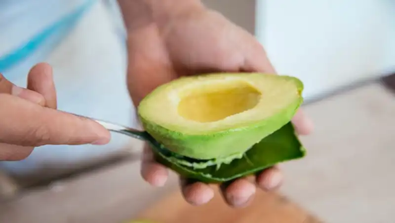 Avokado Yağları: Sağlık İçin Faydaları ve Gizli Tehlikeleri