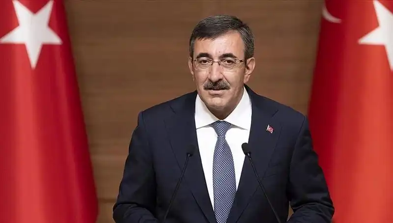 Avrupa'daki Anti-Semitizmi Görmezden Gelen Yılmaz'ın Sert Çıkışı