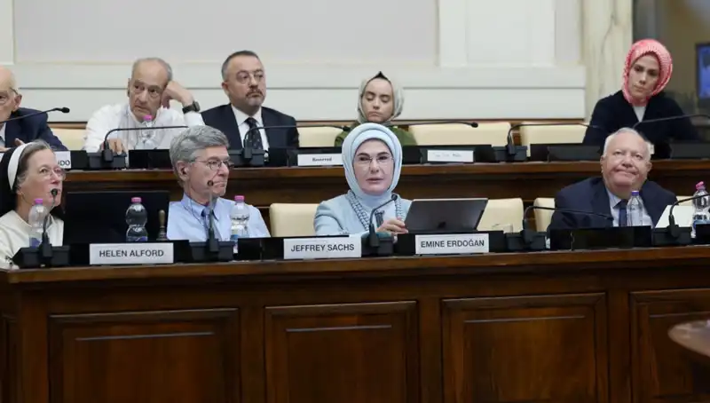 Emine Erdoğan'dan Vatikan'da Küresel Adalet İçin Çarpıcı Mesaj