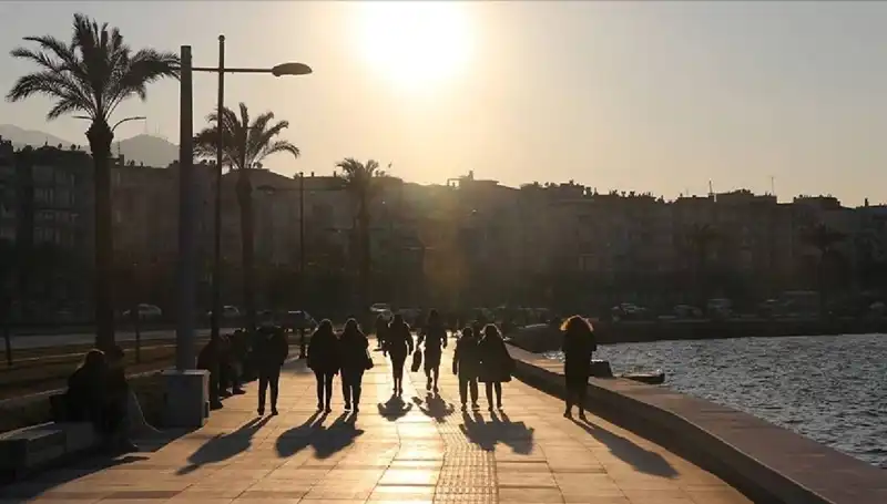 Hafta Sonu Hava Durumu: Perşembe'den Pazar'a Beklenmedik Değişimler