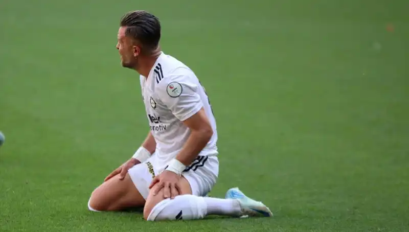Futbol Kulüplerine Darbe: Puan Silme Cezası ve İflas Tehlikesi