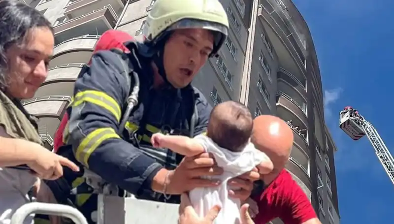Kayseri'de 14 Katlı Bina Yangını: Olayın Tüm Detayları