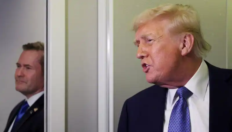 Trump'ın Görevden Alması: Mike Waltz'un Şok Edici Planları Sızdı mı?