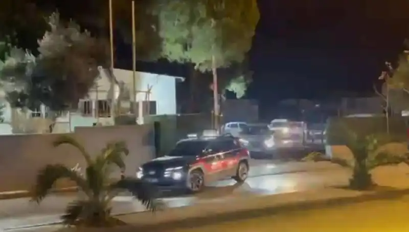 İzmir'de Şok Edici 24 Saatlik Operasyon! 141 Hükümlü Ele Geçirildi