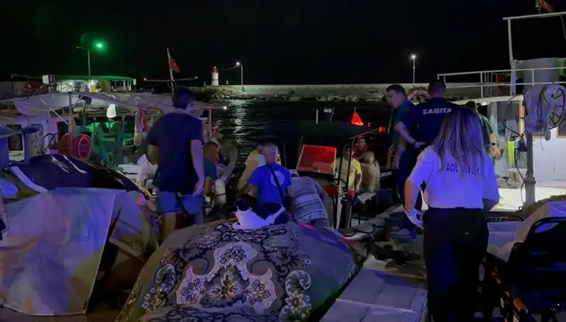 Balıkesir'de Denizde Kaybolan 75 Yaşındaki Adam İçin Arama Kurtarma Çalışmaları Devam Ediyor
