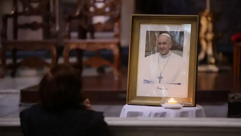Papa Francis'in Vasiyeti ve Cenaze Törenine Dair Detaylar Açıklandı