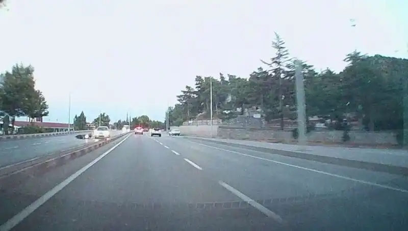Otomobil ve Motosiklet Çarpıştı: Kaza Sonrası Yürekler Ağzında