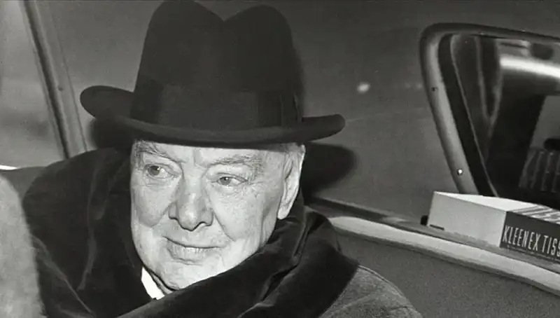 Tarihi Churchill’in Bekar Evi Satışa Çıktı: 3,75 Milyon Sterlin