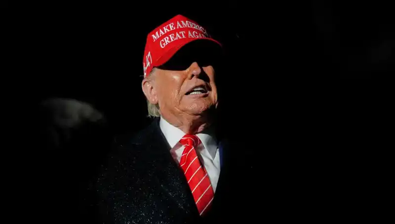 Yüksek Mahkeme'den Trump'a Şok Yetki: Göçmen Statüleri Tehlikede!